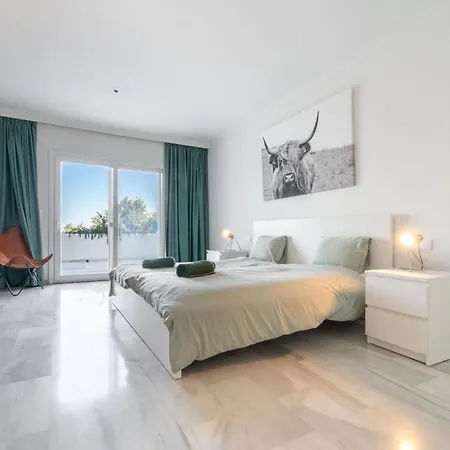 Sea & Mountain View Marbella أُخين