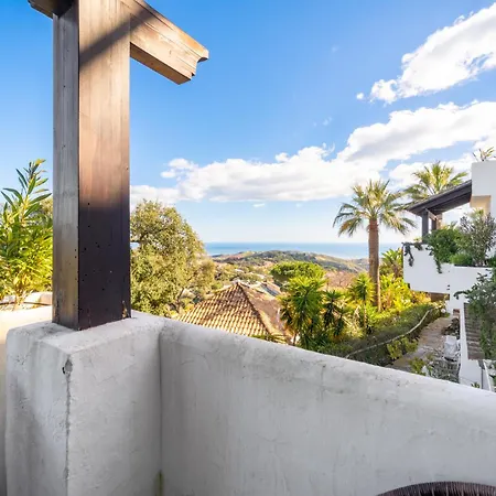 Sea & Mountain View Marbella * أُخين